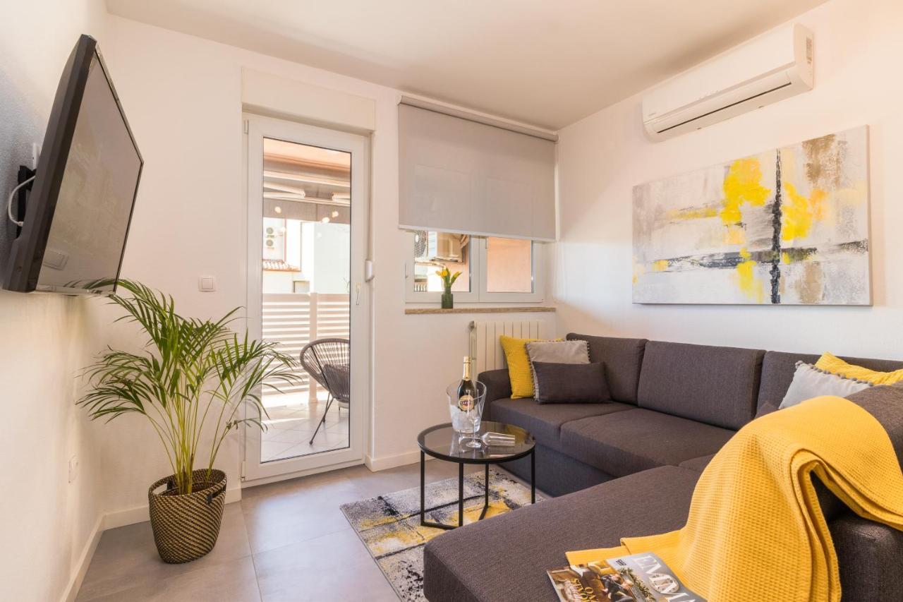 New Apartment Near Sea With 3 Bedrooms And 2 Bathrooms Pula Ngoại thất bức ảnh