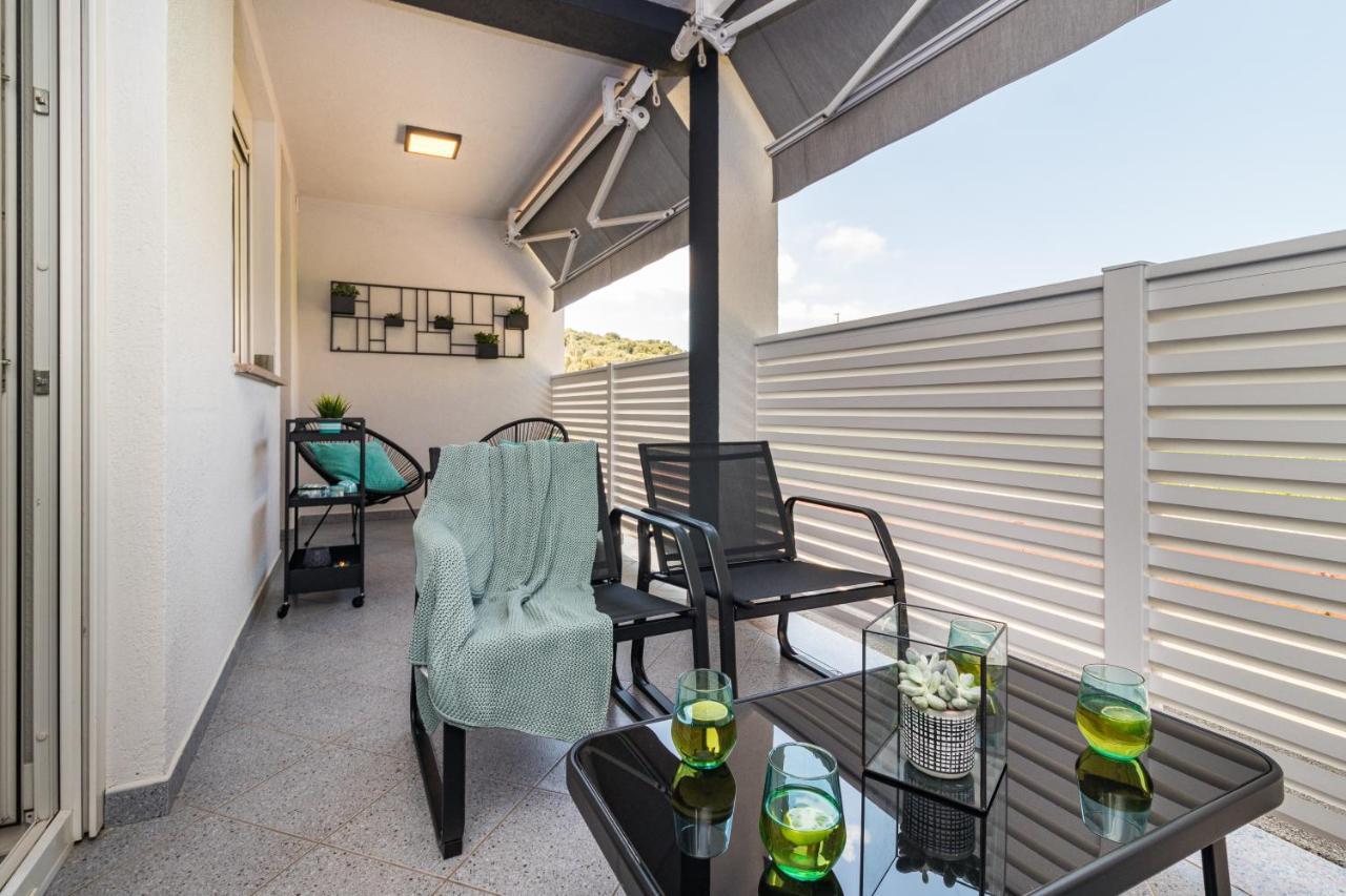 New Apartment Near Sea With 3 Bedrooms And 2 Bathrooms Pula Ngoại thất bức ảnh